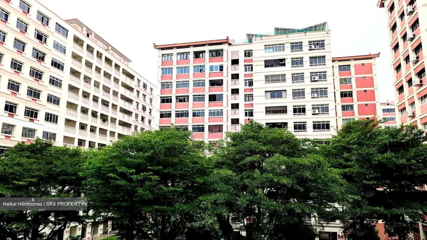 Blk 313 Tampines Street 33 (Tampines), HDB Executive #573039781